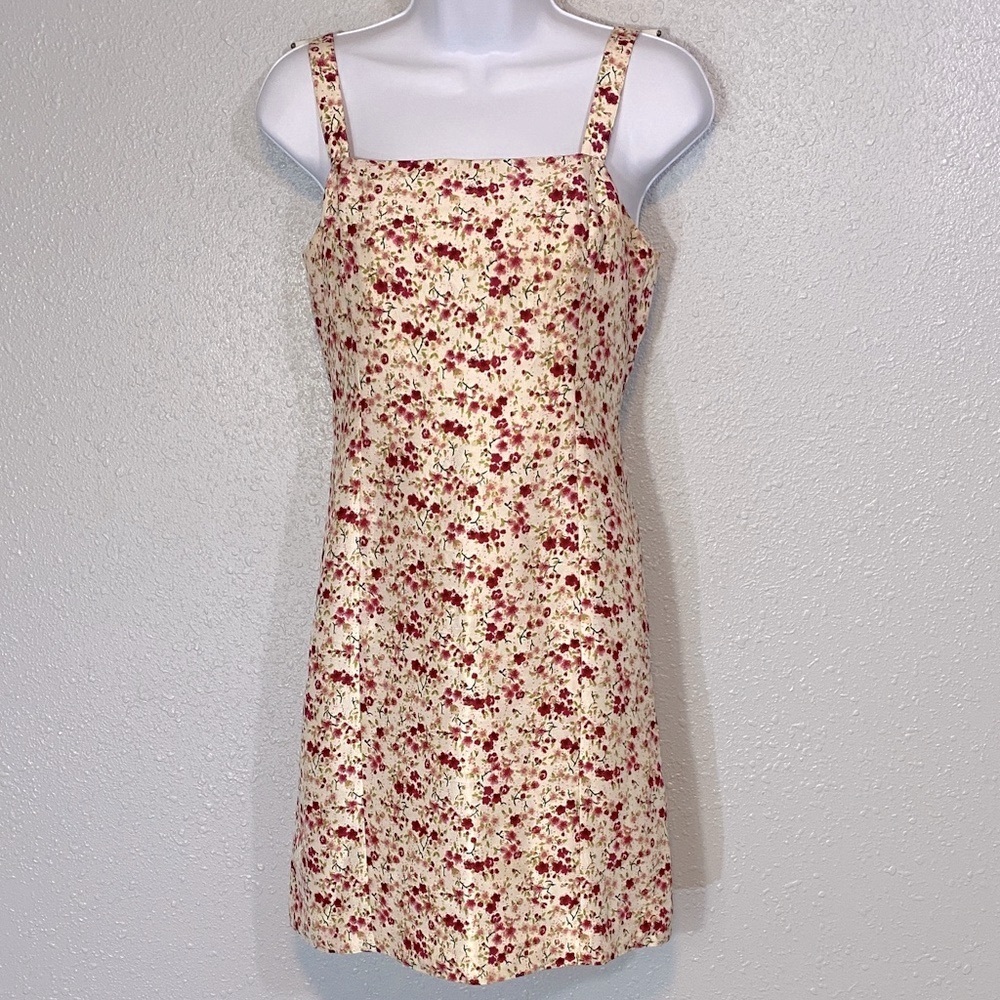 VNTG Ann Taylor 100% Silk Cream and Magenta Floral Mini Dress
